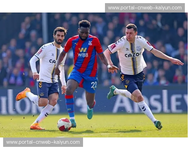 水晶宫加紧追逐麦克尼尔，埃弗顿开价约2000万英镑